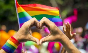 Em dia histórico, criminalização da homofobia consegue maioria no STF