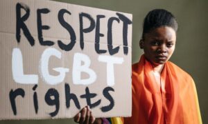Pesquisa revela que 6 entre cada 10 LGBTs sofreu discriminação em 2021