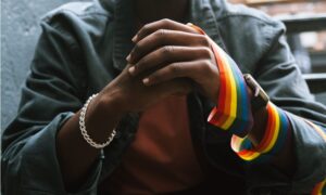 Vereadores são indiciados por falas homofóbicas