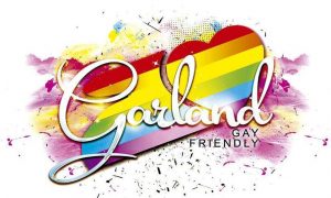 Selo espanhol faz pool party na Parada Gay do Rio
