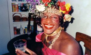 Documentário sobre Marsha P. Johnson debate a invisibilidade trans na comunidade LGBT