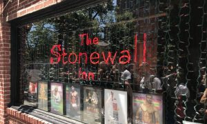 Afinal, quem jogou o primeiro tijolo em Stonewall?